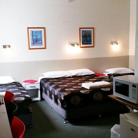 אמרלד A&A Lodge Motel מראה חיצוני תמונה